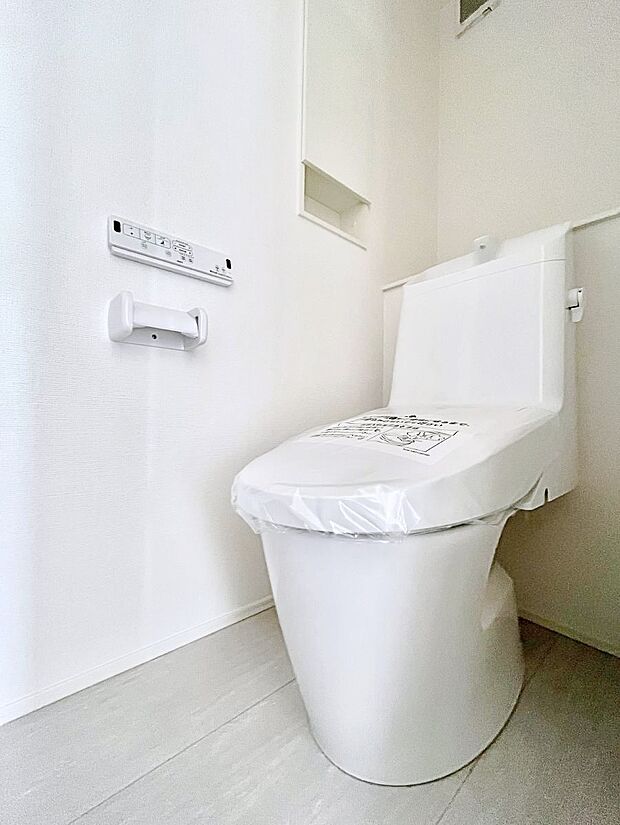 トイレは1階と2階それぞれに配置されていてとても便利です。