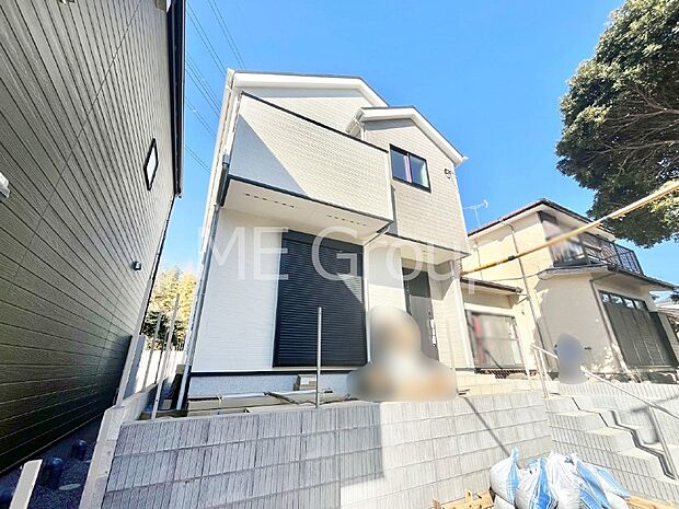 たっぷりの陽光と心地よい風が舞い込む住まい