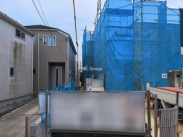 ◆2号棟◆~Exterior~ 一戸建ての大きなメリットは、自分達の「土地」を「自由に」使える事です。ガーデニングやDIY,車やバイクの趣味など様々な用途で利用できます。