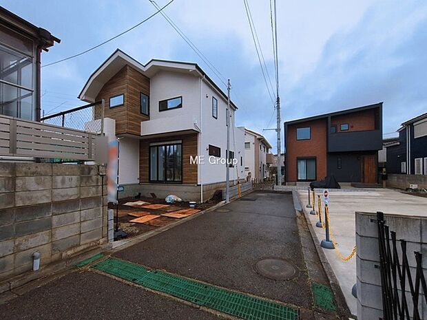 ~Exterior~ 住宅地になっているので車量も少なく、静かな立地です。子育て環境も良好です♪♪周辺環境もあわせてご案内させて頂きます。