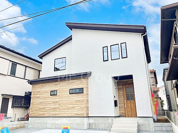 〜Exterior〜　周辺には学校や買物施設もあり生活、子育てに適した環境が広がっています！「永住地」として、物件のご見学だけではなく、周辺の環境や通学できる学校についてもご相談ください！