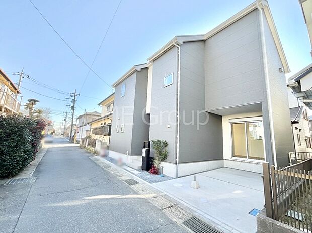 〜Exterior〜　前面道路は閑静な住宅地をはしる車通りの少ない道路。駐車の出し入れもらくらくです！ご不明点・現地見学のご希望は、お気軽にお問い合わせください！