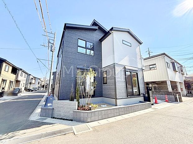 上質感あふれる外観デザイン。魅力の住まいを実現。