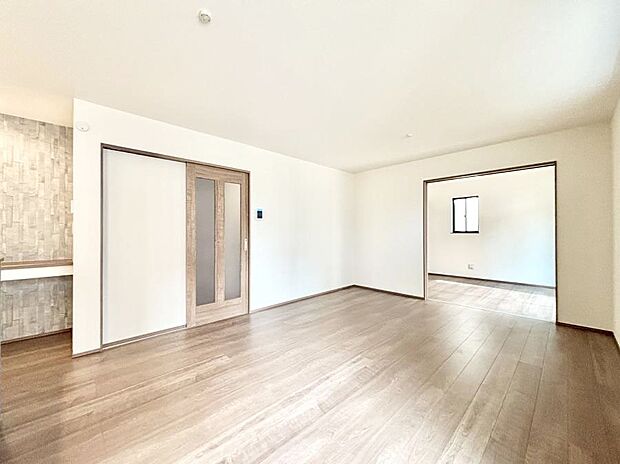 落ち着いた雰囲気のＬＤＫは家族みんなの快適空間  