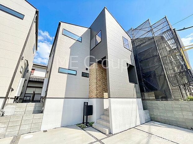 ◆1号棟◆～Exterior～　千葉都市モノレール「小倉台」駅徒歩5分！駅近の利便性と豊かな自然を享受する住環境のもと、彩り豊かな快適な暮らしは家族を笑顔にしてくれそうです。