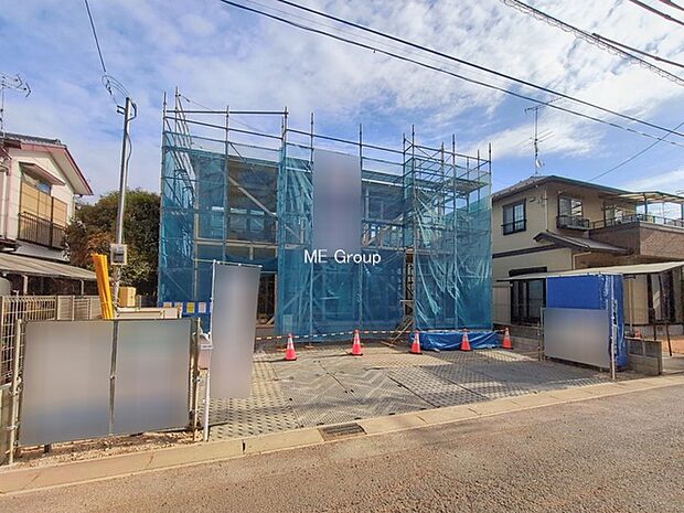 〜Exterior〜　一戸建ての大きなメリットは、自分達の「土地」を「自由に」使える事です。ガーデニングやＤＩＹ，車やバイクの趣味など様々な用途で利用できます。