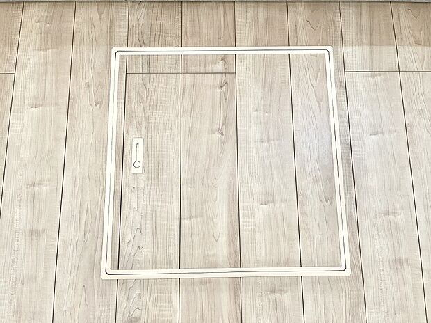 床下収納付き!日用品・非常用品の収納にも大活躍。