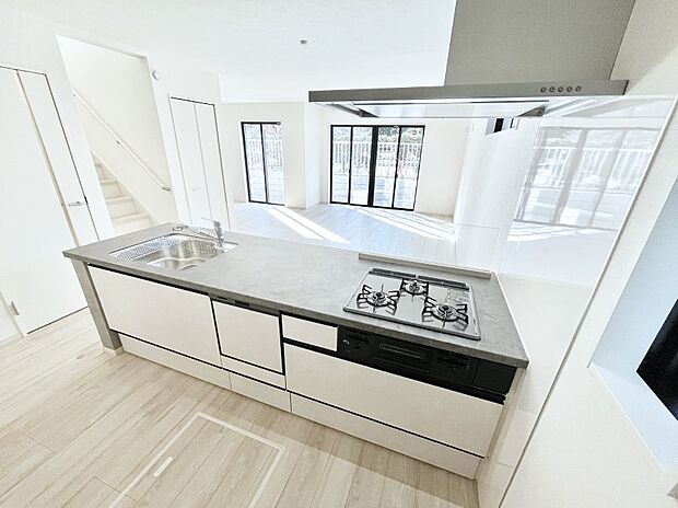 毎日使うキッチンだから、使いやすさ&お手入れのしやすさにこだわりました。