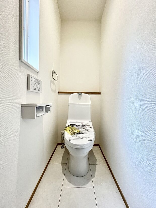 トイレは1階と2階それぞれに配置されていてとても便利です。 
