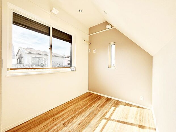 爽やかな日差しがお部屋全体を優しく包み込んでくれます