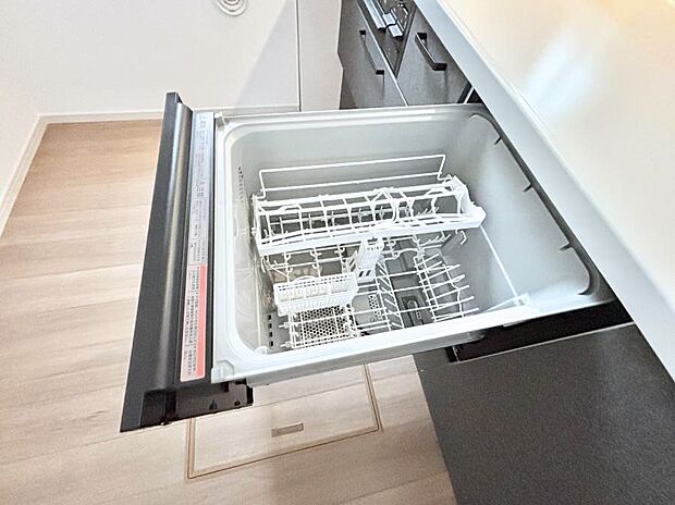 ◆2号棟◆面倒なお片づけは食洗機にお任せ!家事の負担が減って、時間にも気持ちにもゆとりができます。