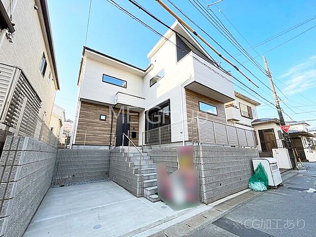 ～Exterior～　一戸建ての大きなメリットは、自分達の「土地」を「自由に」使える事です。ガーデニングやＤＩＹ，車やバイクの趣味など様々な用途で利用できます。