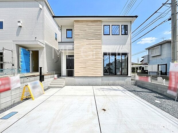 ~Exterior~ 四季を通じて自然と触れ合えるスポットが周辺にたくさん!お散歩やジョギング、週末の遊びに最適です。 目の前に広がる開放感とゆとり、暮らしの夢を育む理想の住まいがここにございます。