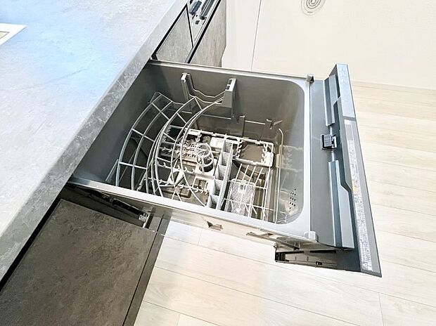 面倒なお片づけは食洗機にお任せ!家事の負担が減って、時間にも気持ちにもゆとりができます。