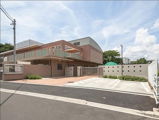幼稚園・保育園 1300m 若葉保育園