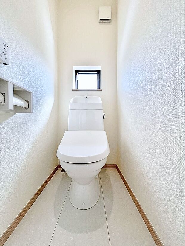 トイレは温水洗浄機能付き