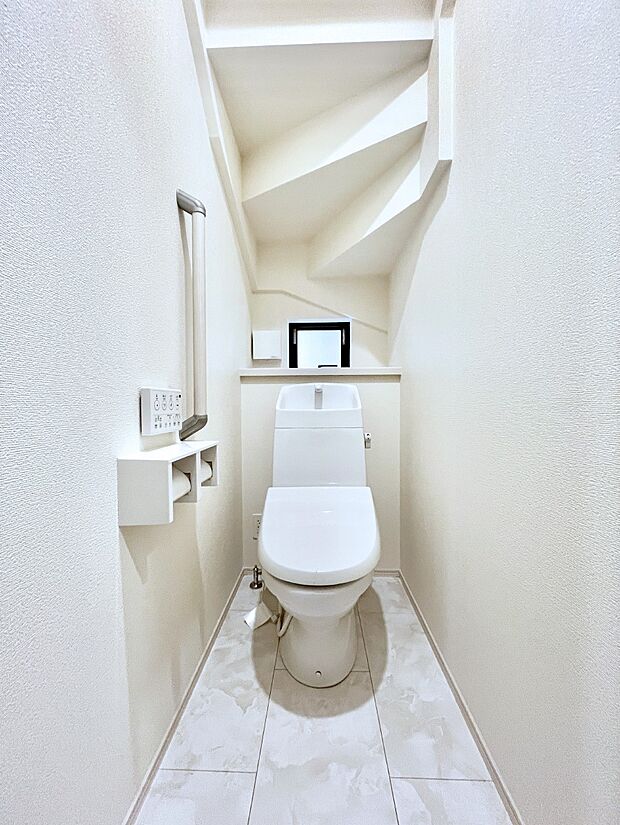 トイレは1階と2階それぞれに配置されていてとても便利です。 