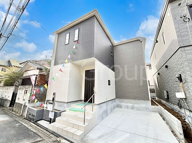 洗練された外観、上質な住空間が広がる室内は永く安心して過ごせる住居です。 