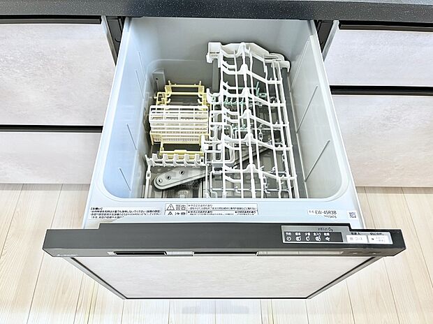 面倒なお片づけは食洗機にお任せ!家事の負担が減って、時間にも気持ちにもゆとりができます。