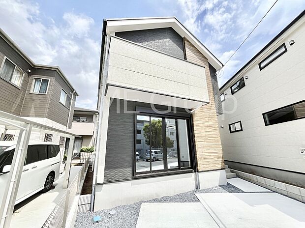 たっぷりの陽光と心地よい風が舞い込む住まい
