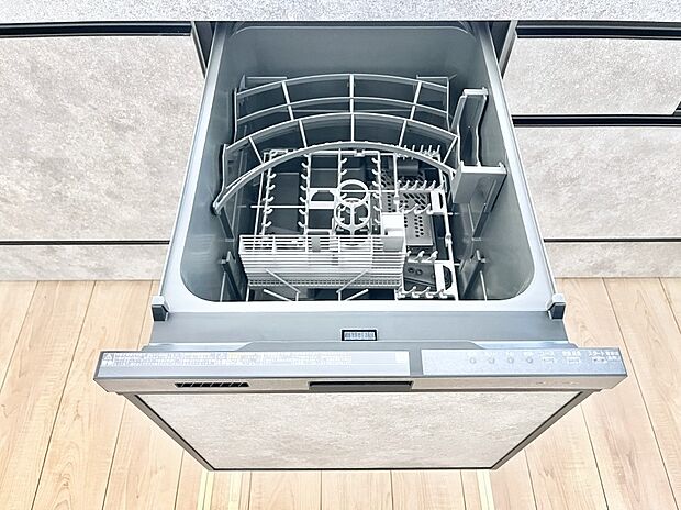 ◆2号棟◆面倒なお片づけは食洗機にお任せ！家事の負担が減って、時間にも気持ちにもゆとりができます。