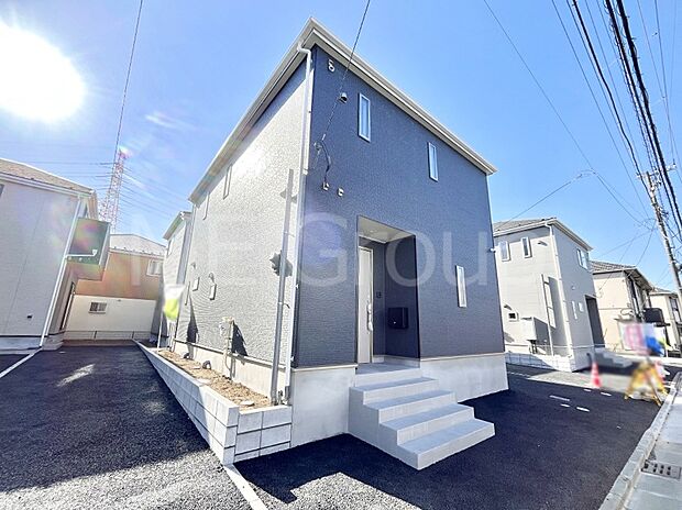 洗練された外観、上質な住空間が広がる室内は永く安心して過ごせる住居です。 