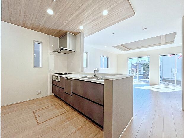 カウンター越しにお話しをしながら毎日のお料理をもっと楽しく