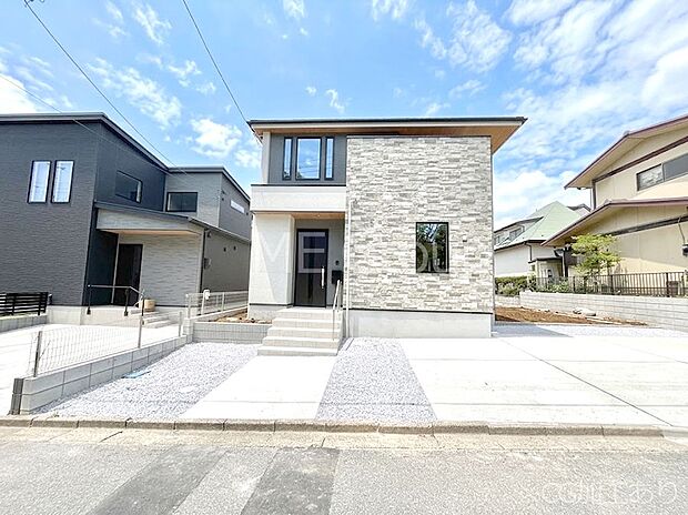 ◆2号棟◆~Exterior~ 首都圏で憧れのスローライフ♪緑に囲まれた土地は都会の喧騒を忘れられそう。四季を通じて自然と触れ合えるスポットが周辺には盛りだくさん!住みたくなる家。暮らしたい町。