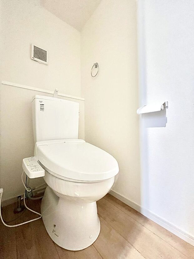 トイレは1階と2階それぞれに配置されていてとても便利です。 