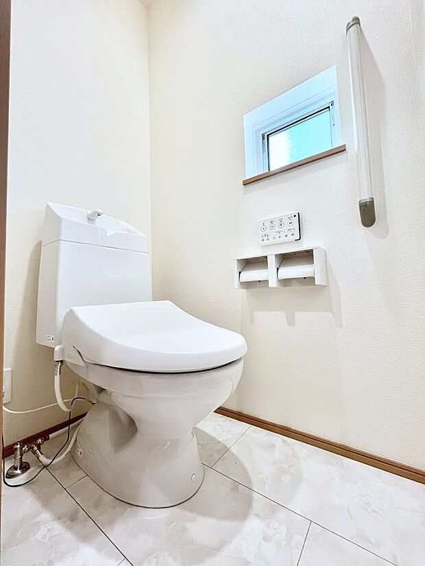トイレは安心の2箇所!朝のバタバタも一安心です。