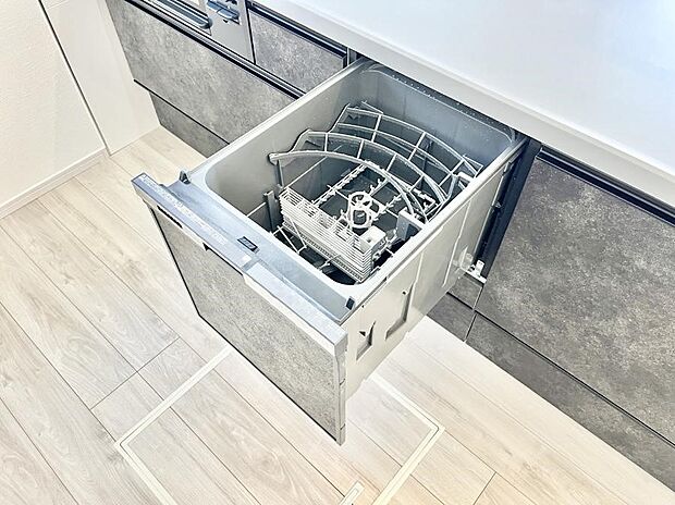 ◆2号棟◆面倒なお片づけは食洗機にお任せ!家事の負担が減って、時間にも気持ちにもゆとりができます。
