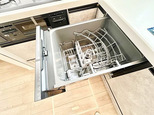 面倒なお片づけは食洗機にお任せ!家事の負担が減って、時間にも気持ちにもゆとりができます。