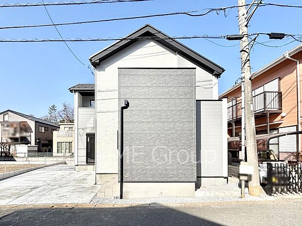 〜Exterior〜　一戸建ての大きなメリットは、自分達の「土地」を「自由に」使える事です。ガーデニングやＤＩＹ，車やバイクの趣味など様々な用途で利用できます。