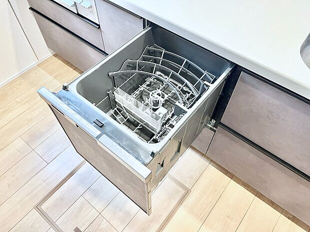 面倒なお片づけは食洗機にお任せ!家事の負担が減って、時間にも気持ちにもゆとりができます。