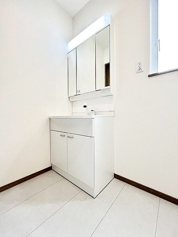 身支度もスムーズにおこなえる脱衣場