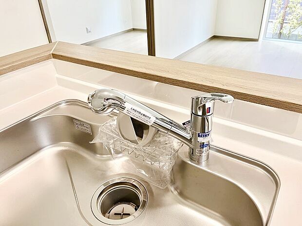 ◆B号棟◆いつでも清潔なおいしいお水を。一つの水栓で水道水と浄水を使い分け。