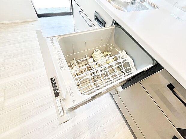面倒なお片づけは食洗機にお任せ!家事の負担が減って、時間にも気持ちにもゆとりができます。