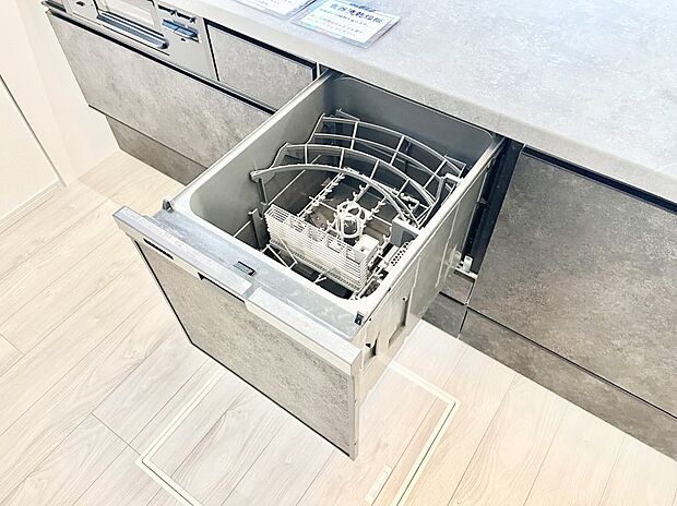 面倒なお片づけは食洗機にお任せ!家事の負担が減って、時間にも気持ちにもゆとりができます。