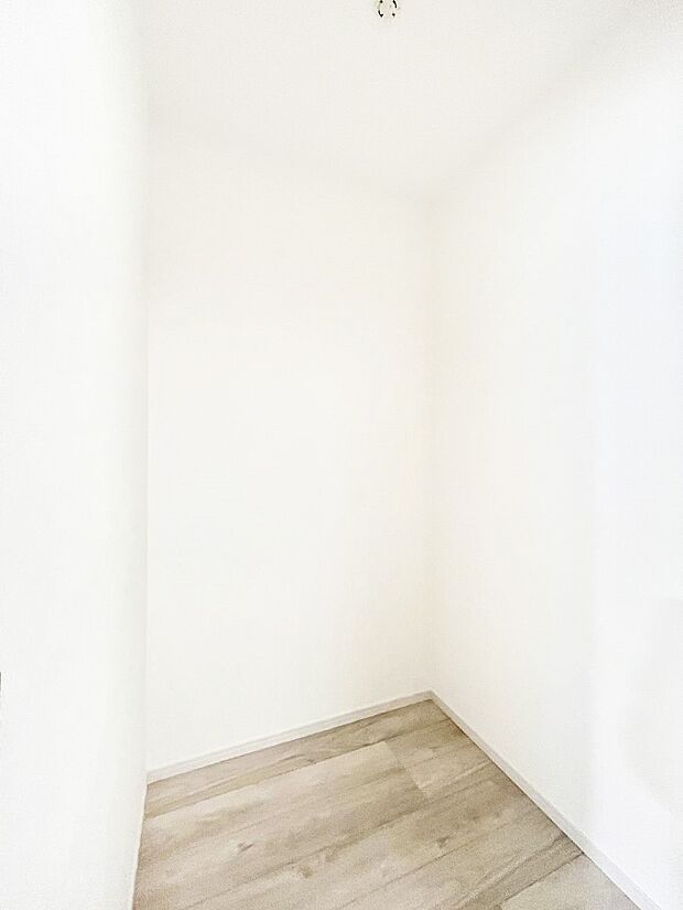 物が集まりそうなLDKもスッキリ片付きます。