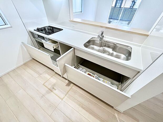 ◆1号棟◆使いやすさを優先したスライド式収納タイプ!