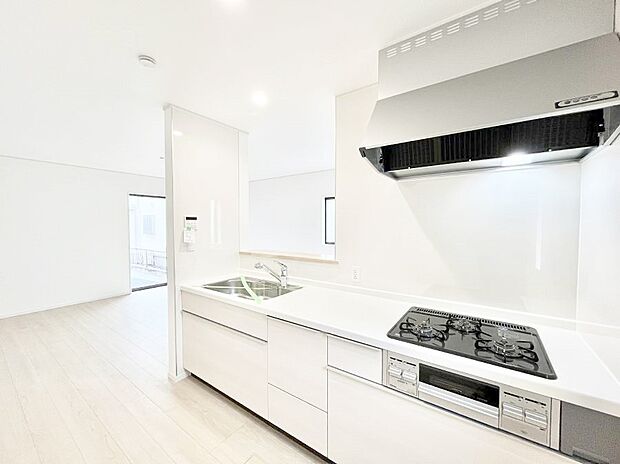 ゆとりあるキッチンではご家族と楽しくお料理ができます。