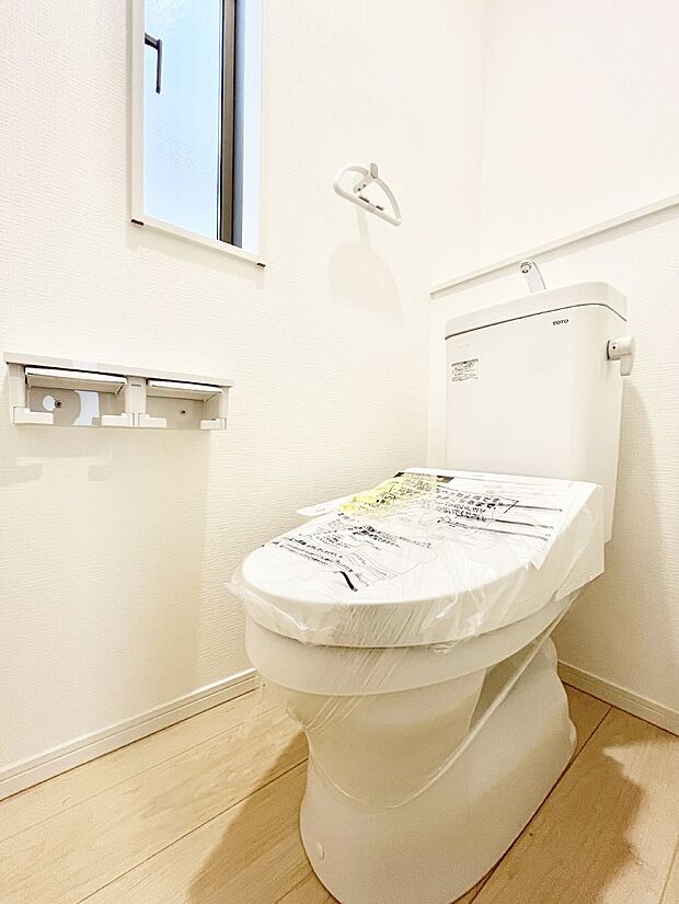 トイレは安心の2箇所!朝のバタバタも一安心です。