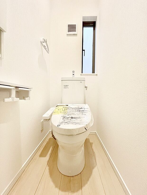 トイレは安心の2箇所!朝のバタバタも一安心です。