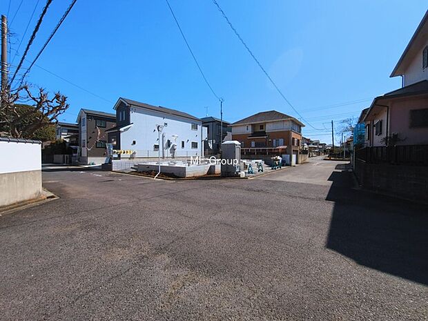 ~Exterior~ 住宅地になっているので車量も少なく、静かな立地です。子育て環境も良好です♪♪周辺環境もあわせてご案内させて頂きます。