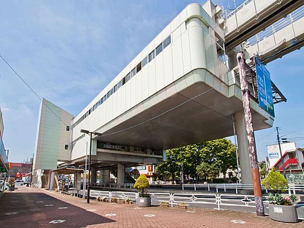 駅 1040m 千葉都市モノレール小倉台駅