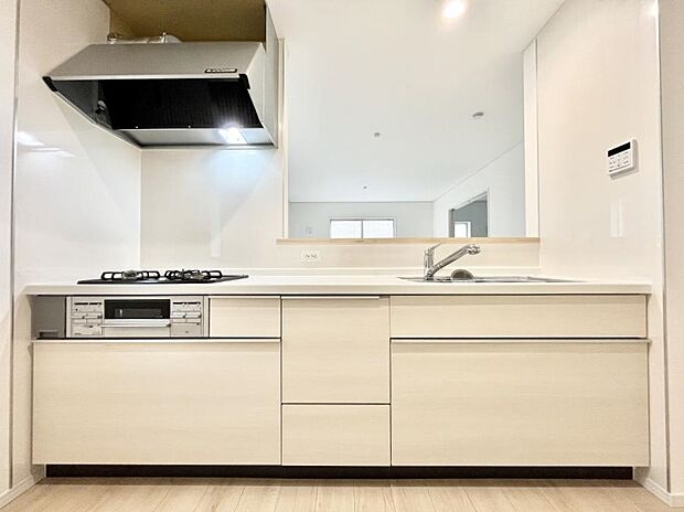 広々とした使い勝手の良いキッチンで日々のお料理も楽しくなりそう