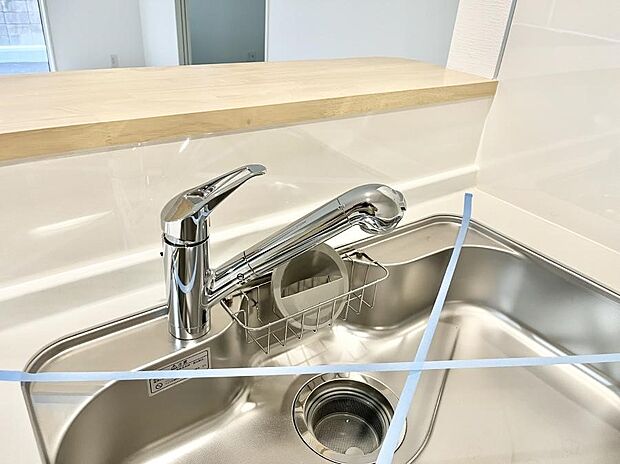 浄水器一体型のキッチンで洗い物用・料理用と切り替え簡単!