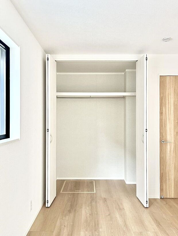 たっぷりの収納スペースで快適に暮らせそう
