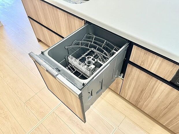 面倒なお片づけは食洗機にお任せ!家事の負担が減って、時間にも気持ちにもゆとりができます。