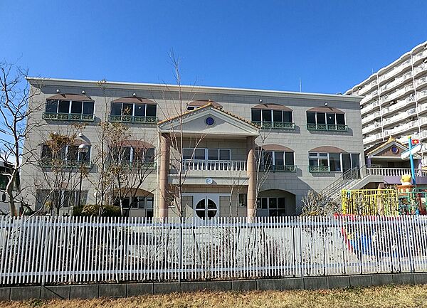 幼稚園・保育園 1400m 浦安幼稚園
